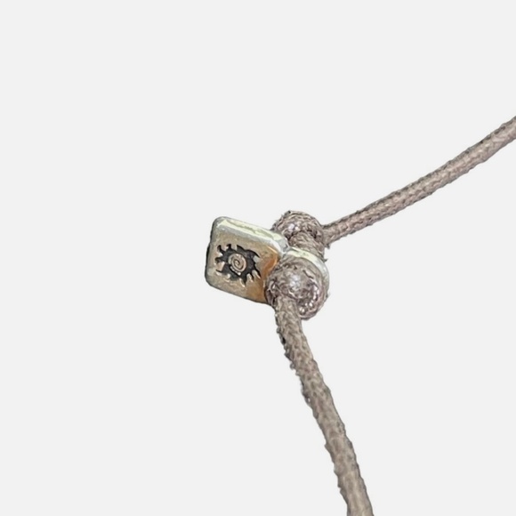 Uno de 50 Silver Plated Flower Pendant on Brown Cord Necklace - Picture 6 of 8